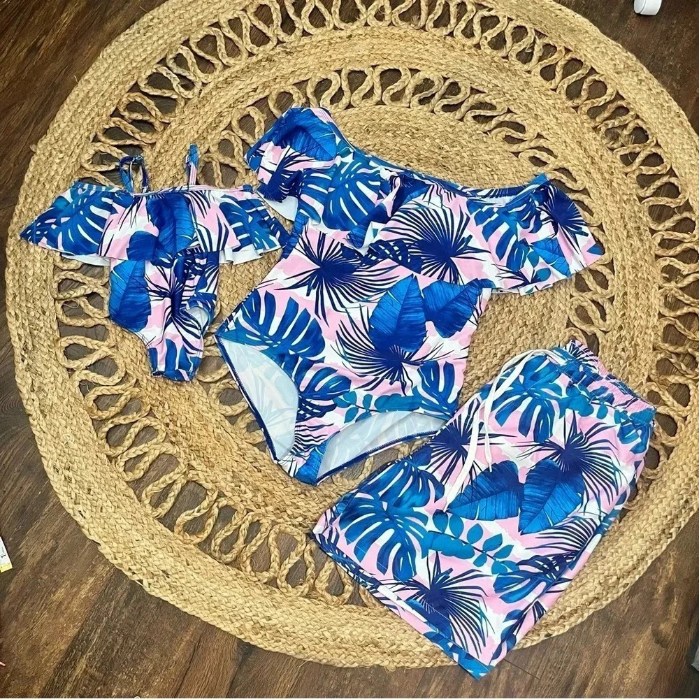 Family floral matching bathing suits 2/3T women’s med men’s lg
